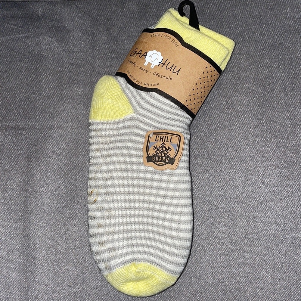 Women’s cabin socks. Chill Guard​